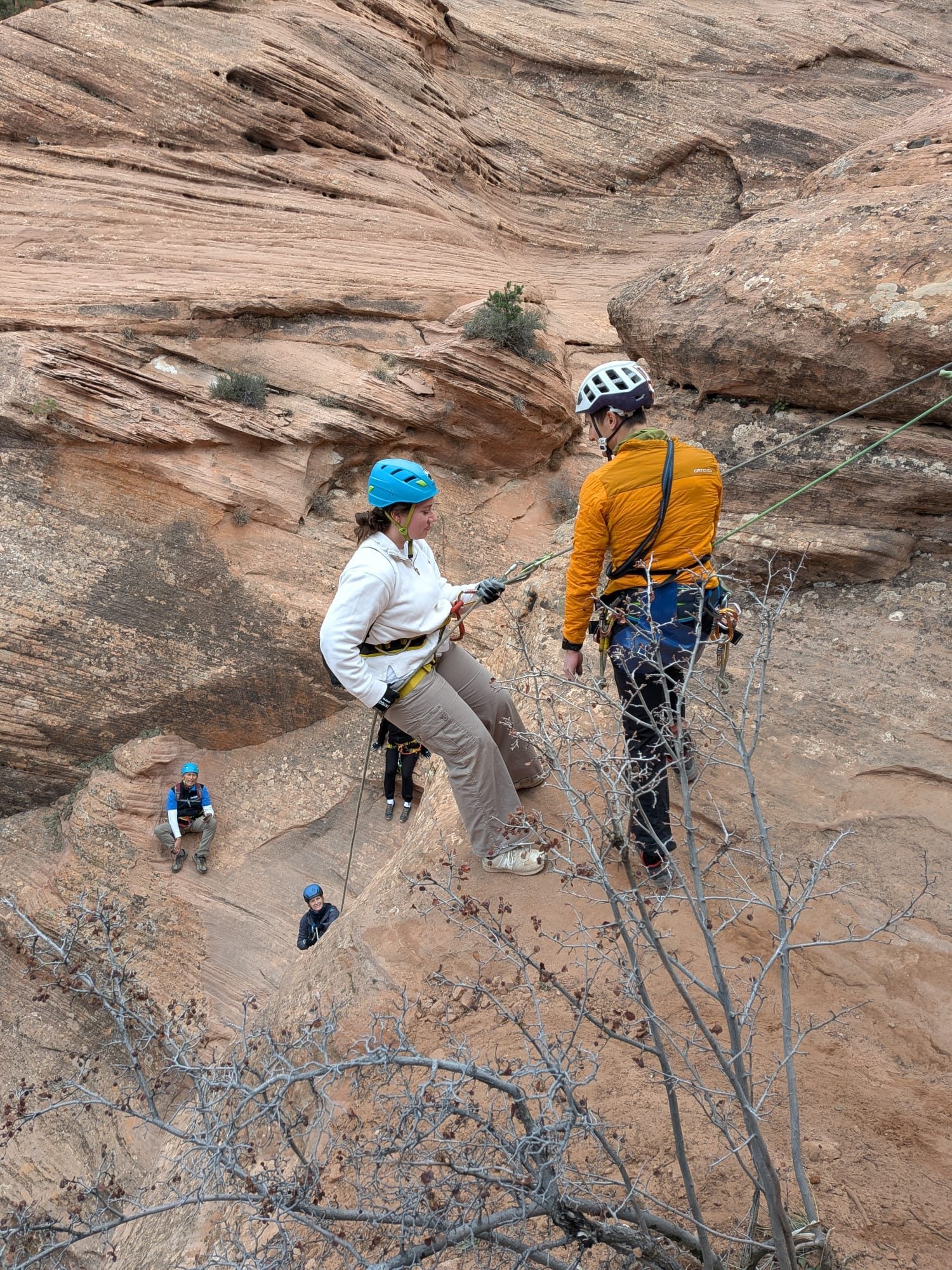 Group community healing experience at The Bridge Health Recovery Center, New Harmony Utah — 21-day wellness retreat