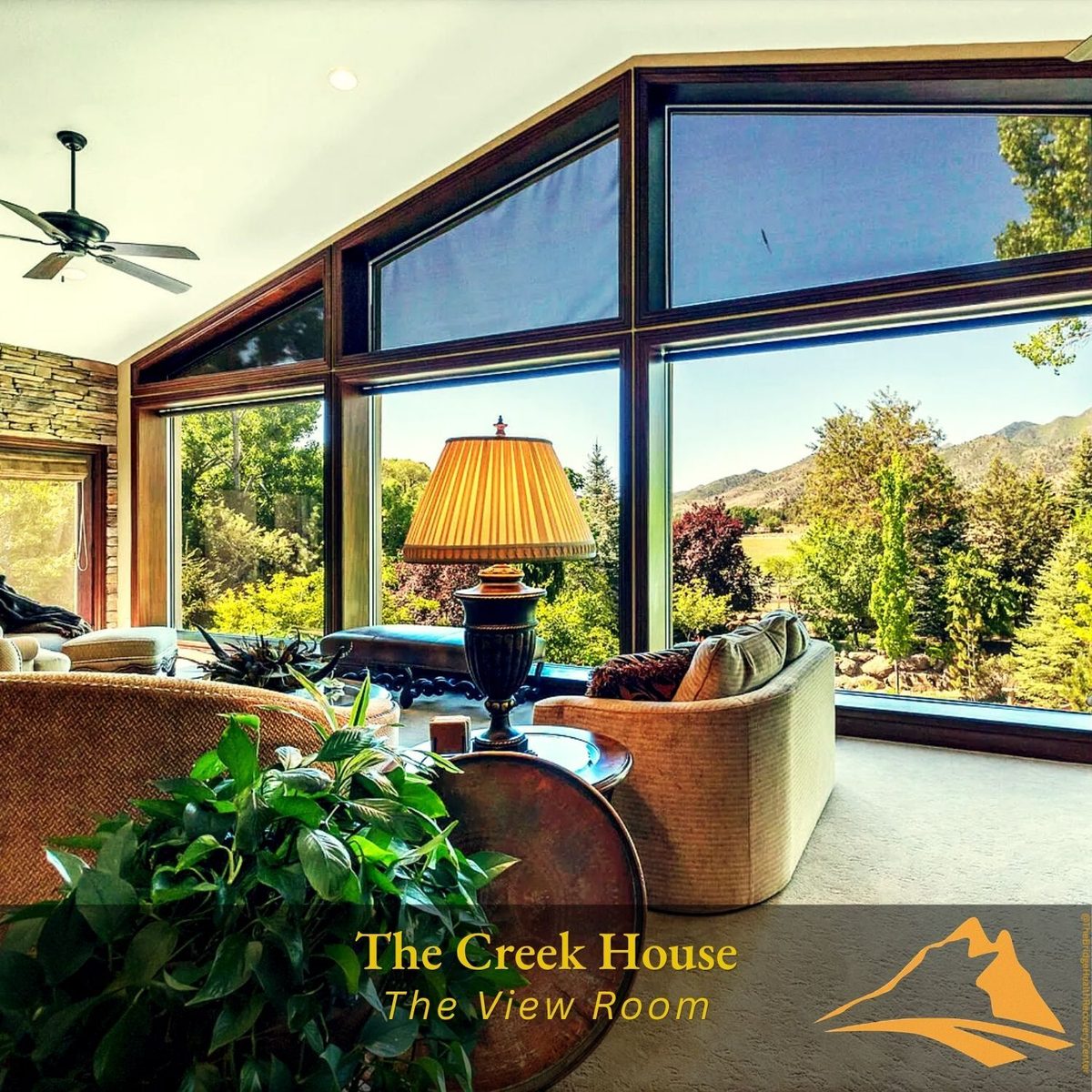 Panoramic view room — Creek House